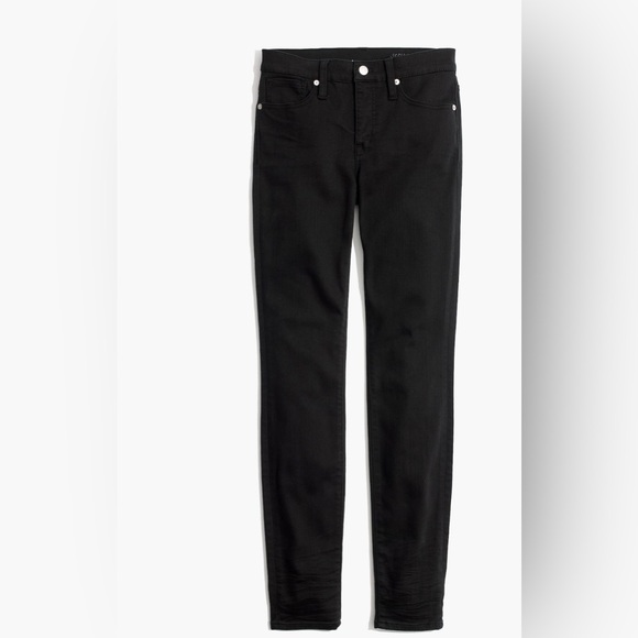 9" Mid-Rise Skinny Jeans in Lunar Wash: TENCEL Denim Edition with Fort Lonesome - Picture 4 of 9